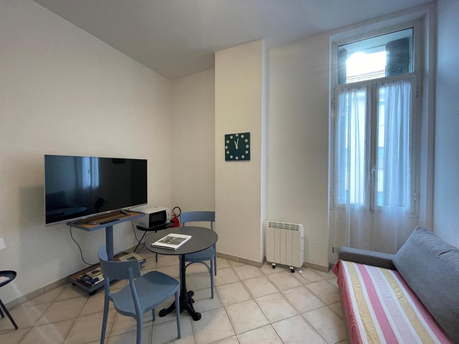 Bilocale House Gaudio 23 - A 1 Minuto Dall'ariston - Wifi Apartment *